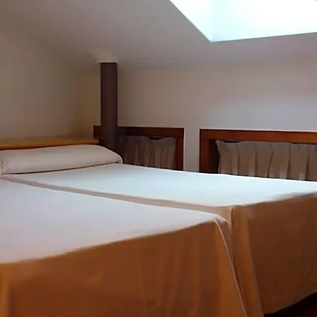 La Plaza I Hotel 2*