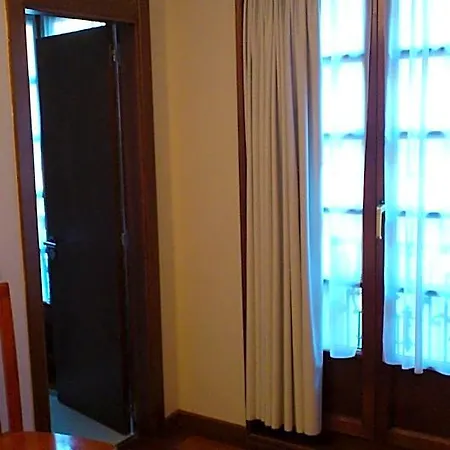La Plaza I Hotel